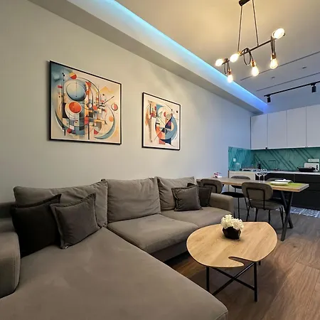 Picasso Appartement Tirana